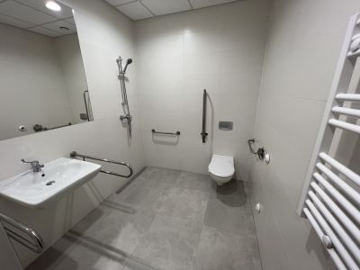 łazienka dla niepełnosprawnych
