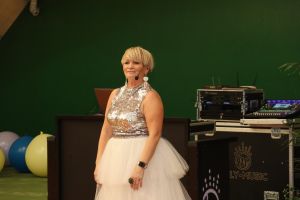 Senior na wychodnym 011