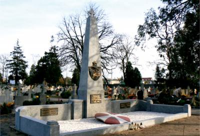 Pomnik na cmentarzu parafialnym we Wrześni