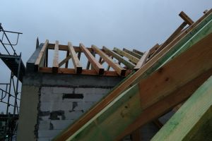 Montaż konstrukcji drewnianej dachu - październik 2018