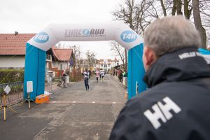 V BIEG SZYMON PIOTR REWERS (73)
