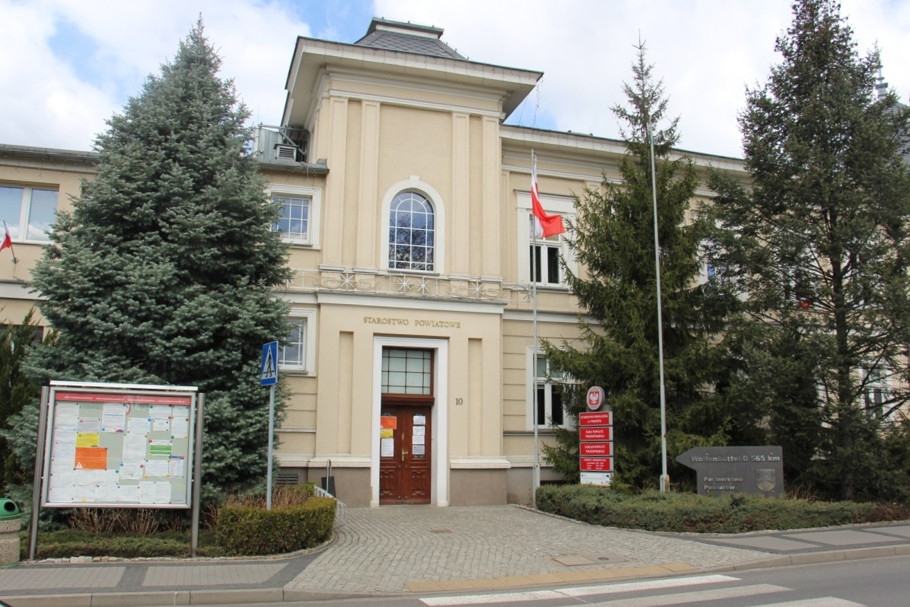 Starostwo Powiatowe we Wrześni ogłasza nabór na wolne stanowisko urzędnicze inspektor w Wydziale Dróg Powiatowych