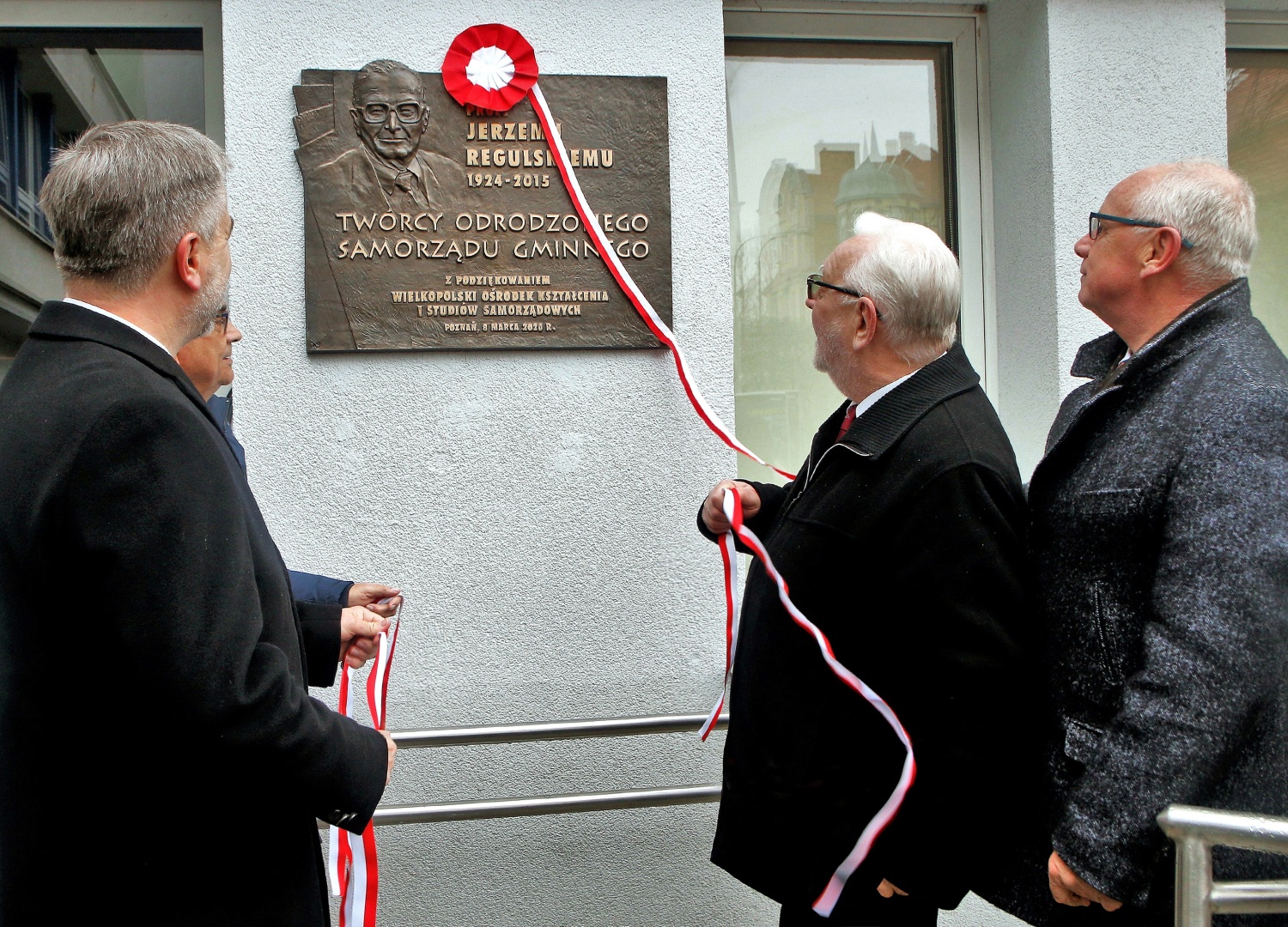 Tablica odsłonięta